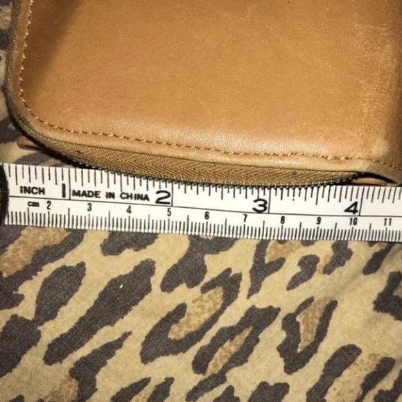 Coach vintage leather wallet with zipper , matching bag listed separately - Picture 4 of 10